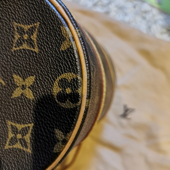 Louis Vuitton Monogram Papillon 26 - Picture 3 of 6